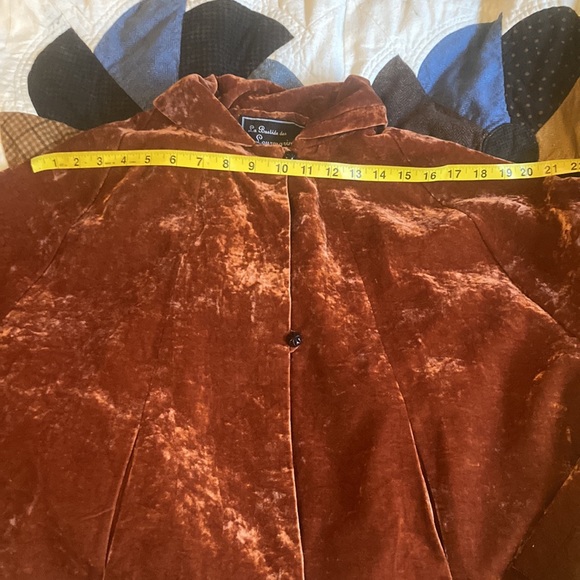 Adorable rust orange velvet - Picture 4 of 6